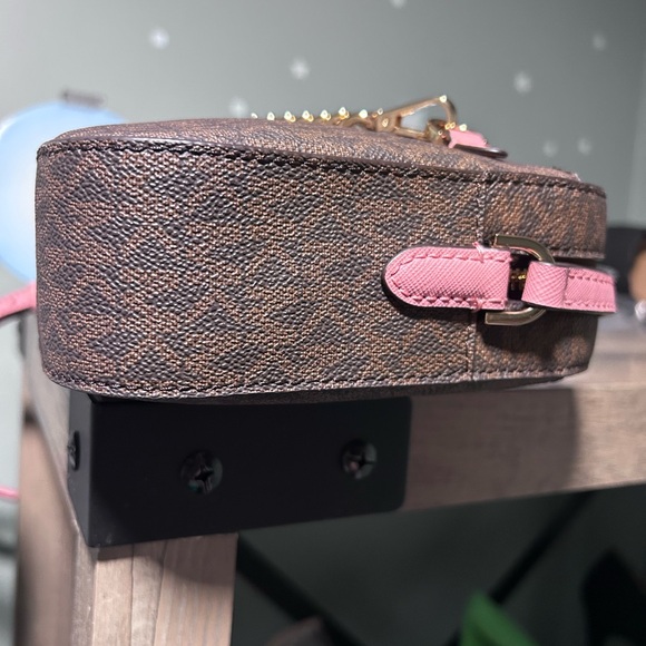 Michael Kors Jet Set with Zip Chain Crossbody - Picture 5 of 14